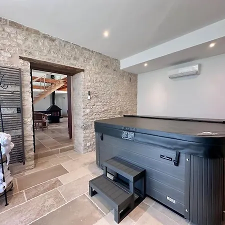 Grange D'antan - Jacuzzi Privatif - Piscine Commune - Climatisation -