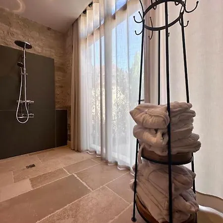 Willa Grange D'antan - Jacuzzi Privatif - Piscine Commune - Climatisation - Cuzance
